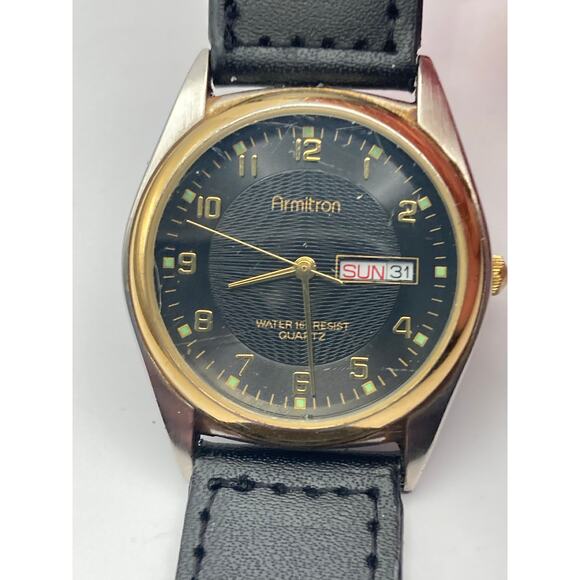 VTG Armitron 20/1143xl Day Date Mens Watch 36mm - Fresh Battery - Adjustable WR - Picture 3 of 11